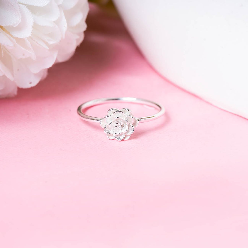 Cushion Moissanite Engagement Ring